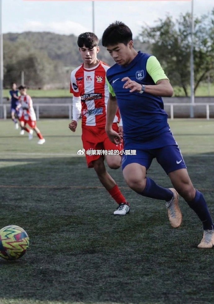 效力巴達洛納U16的中國球員汪修昊，入選西班牙加泰羅尼亞大區(qū)隊