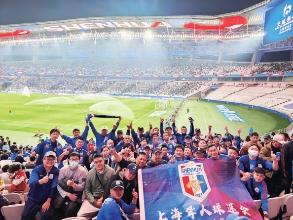 東體介紹上海聾人球迷會：最安靜的助威，最“響亮”的看臺