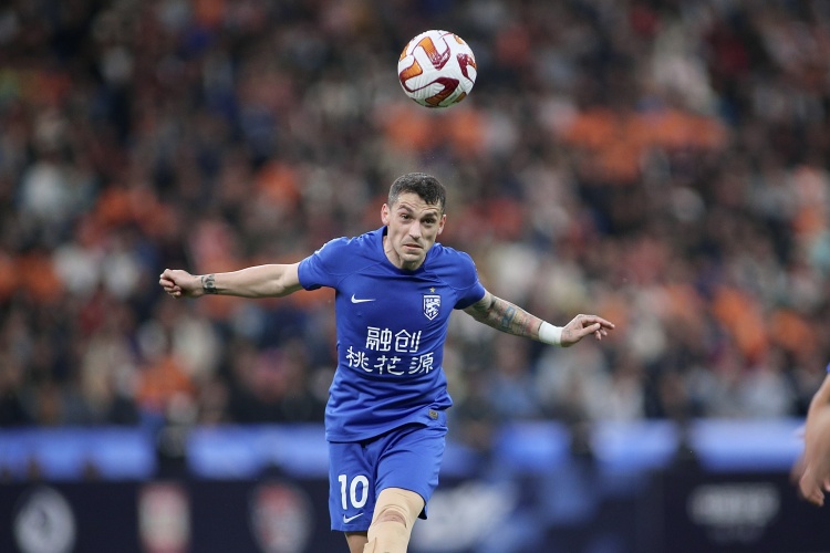 斯基拉：中超舊將斯坦丘接近免簽加盟熱那亞，合同期限到2027年